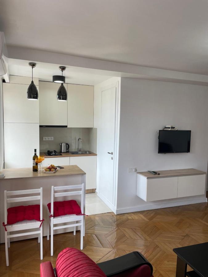 Apartment 2 Minutes From The Sea Батуми Екстериор снимка
