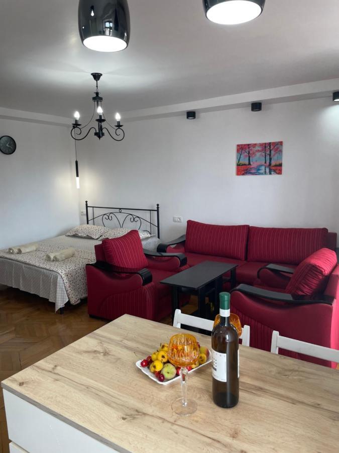 Apartment 2 Minutes From The Sea Батуми Екстериор снимка