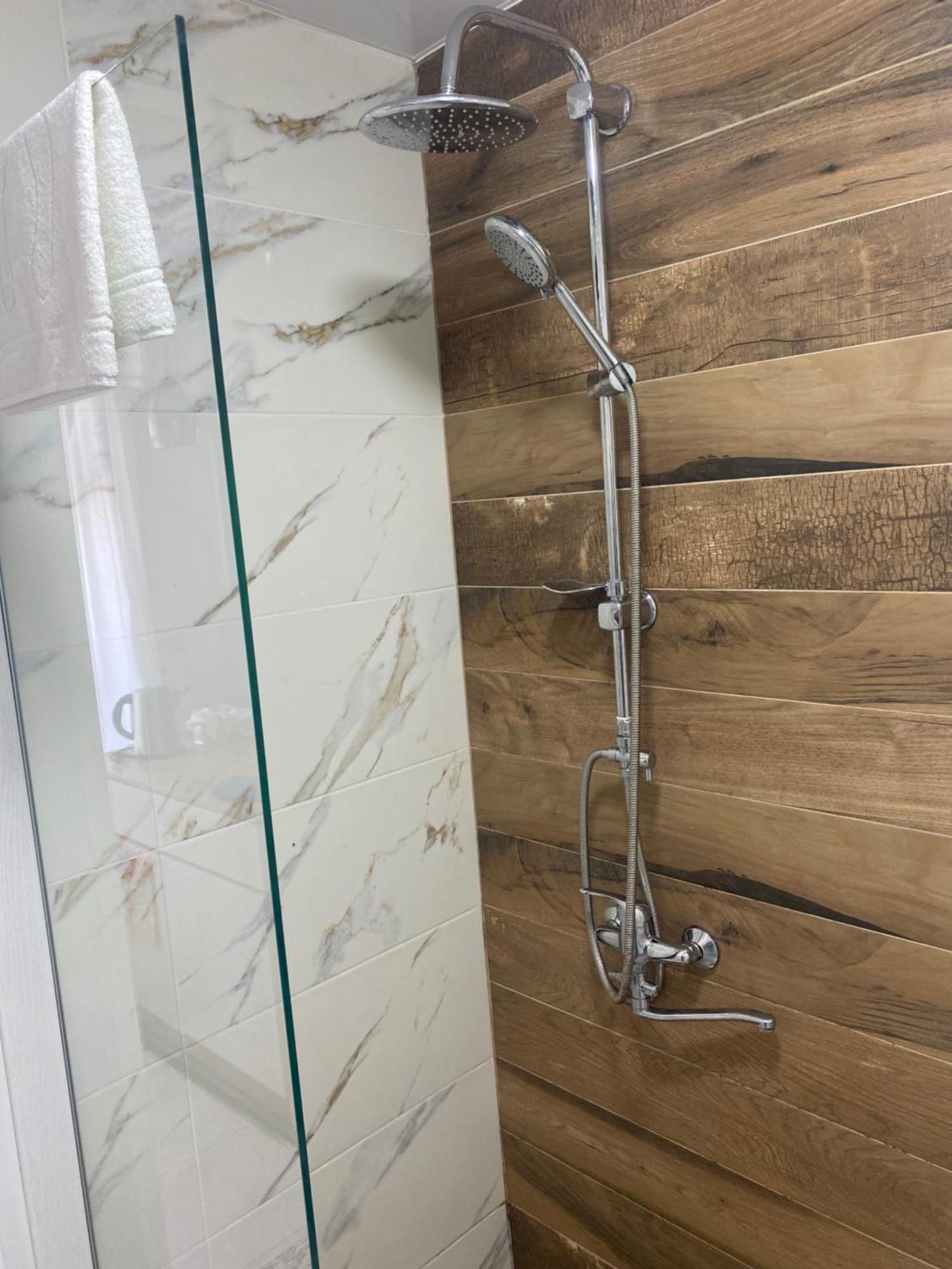 Apartment 2 Minutes From The Sea Батуми Екстериор снимка